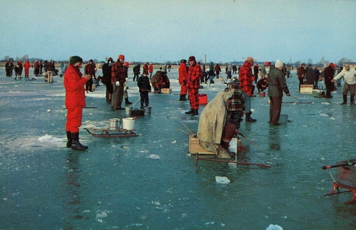 Lake St. Clair Metropark (Metro Beach, Metropolitan Beach) - Vintage Postcard (newer photo)